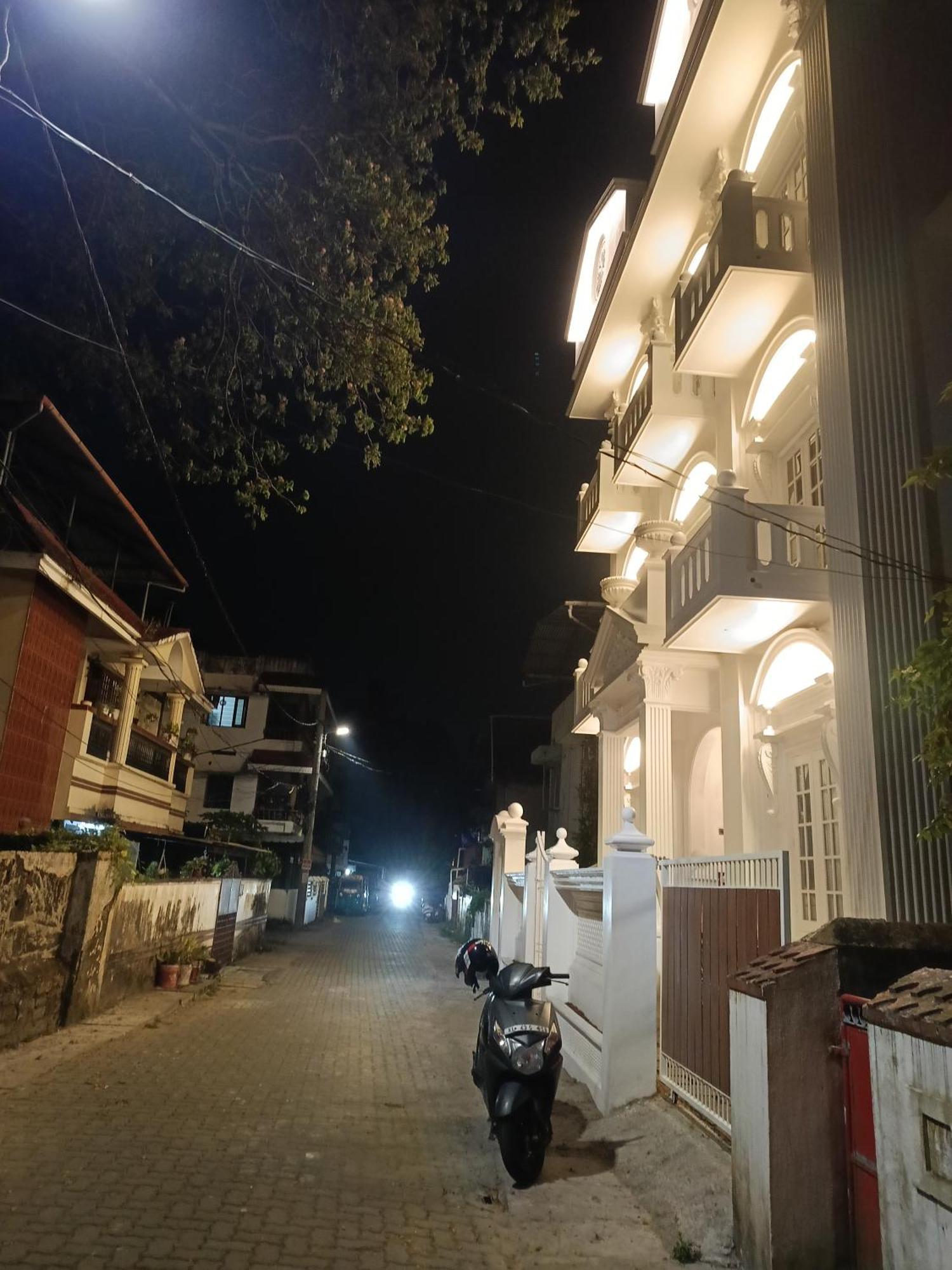Elzas Fort Inn Kochi Buitenkant foto